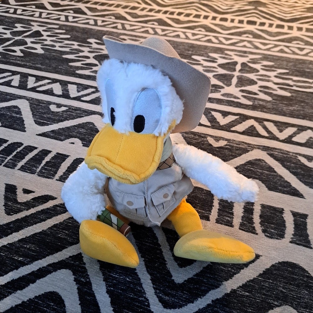 Disney World Donald Duck Safari Explorer Plush 12" Animal Kingdom Souvenir